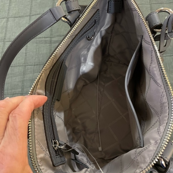 Michael Kors Sullivan handbag - Picture 8 of 15